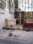 SX12350 Shakespear's grave in Holy Trinity Church, Stratford-upon-Avon.jpg